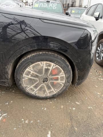 Lynk & Co 900 2.0hyb AT 4WD