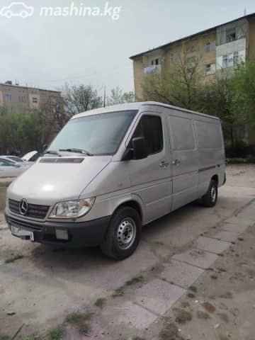 Mercedes-Benz Фургон (6х2)