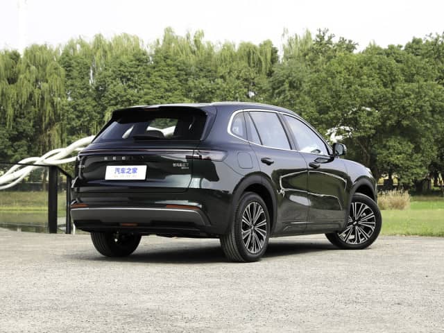 Geely Galaxy Starship 7 19.09 kWh 1.5hyb AT