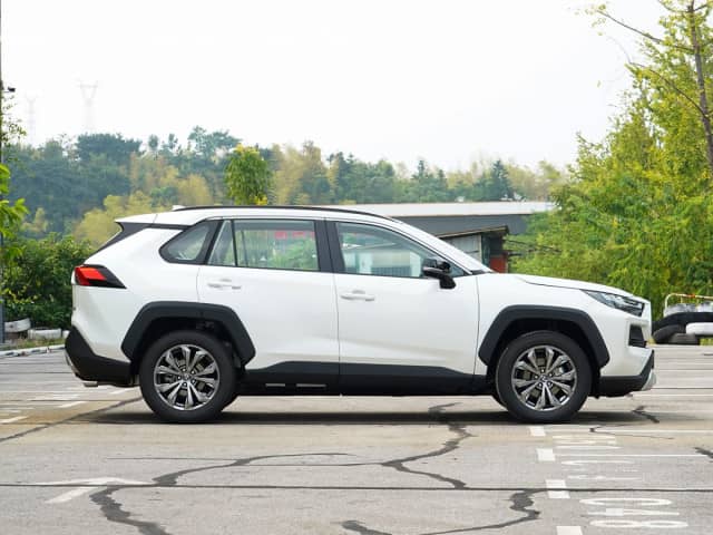 Toyota RAV4 V (XA50) 2.5 AT