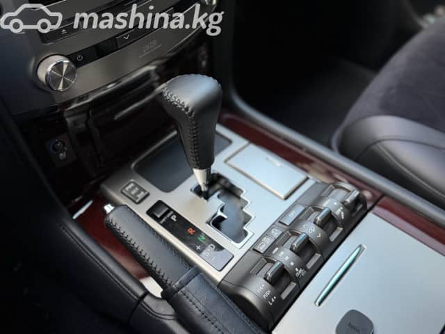 Lexus LX III Рестайлинг 570 5.7 AT 4WD