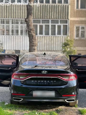 Hyundai Grandeur VI 3.0 AT