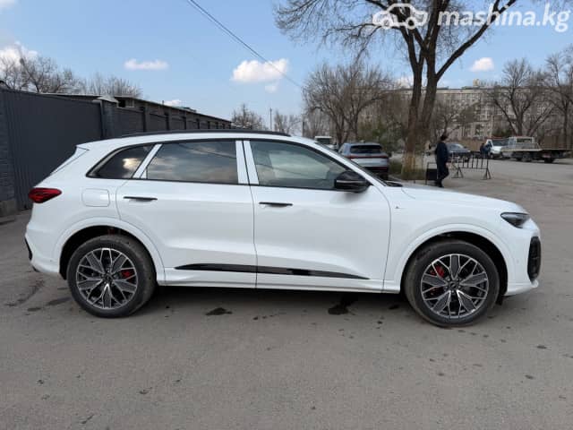 Audi Q5 III 40 TFSI 2.0 AMT 4WD