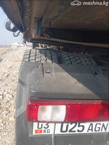Renault Magnum