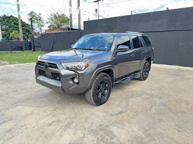 Toyota 4Runner V Рестайлинг 4.0 AT 4WD
