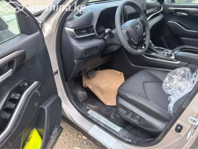 Toyota Highlander IV (U70) 2.0 AT 4WD
