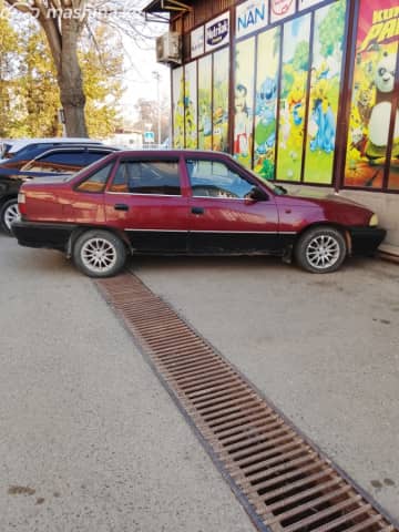 Daewoo Nexia I 1.5 MT