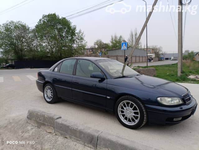 Opel Omega B Рестайлинг 2.2 MT