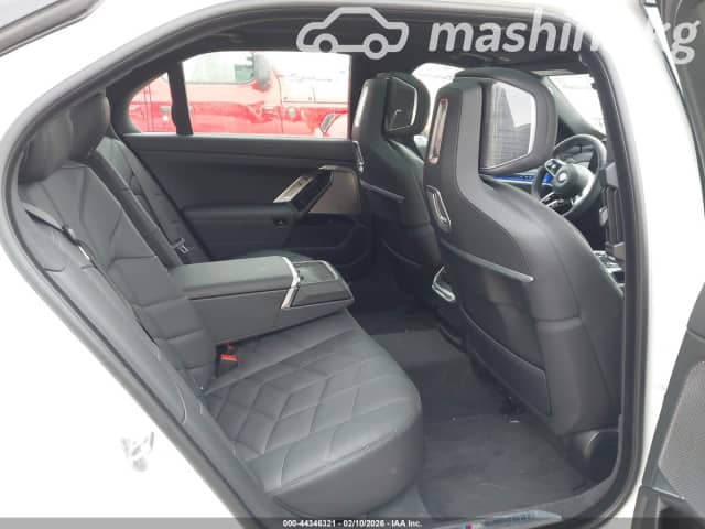 BMW 7 серии VII (G70) 760i xDrive 4.4 AT 4WD