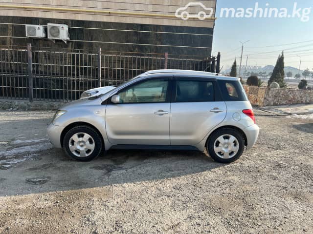 Toyota Ist I 1.3 AT