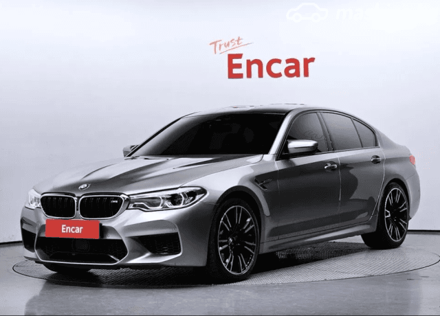 BMW M5 VI (F90) 4.4 Steptronic xDrive
