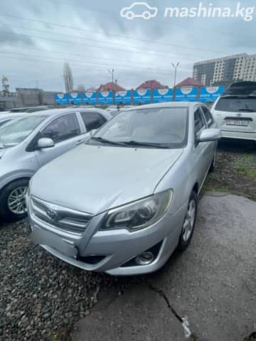 Toyota Corolla XI (E160, E170, E180) Рестайлинг 1 1.6 MT