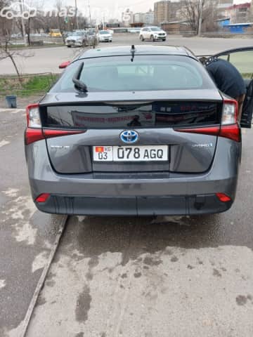 Toyota Prius IV Рестайлинг (XW50) 1.8hyb AT