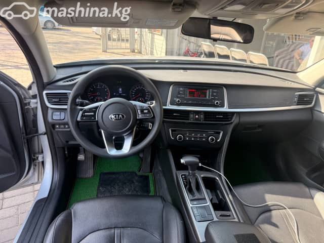 Kia K5 II 2.0 AT