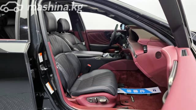 Lexus LS V 500h 3.5hyb AT 4WD