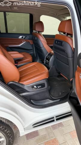BMW X7 I (G07)