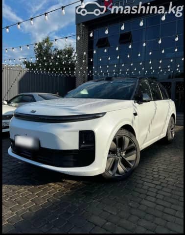 LiXiang L6 1.5hyb AT 4WD