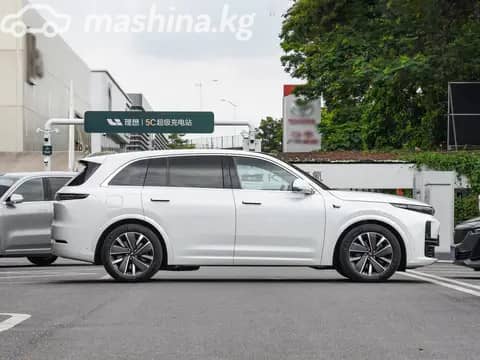 LiXiang L7 Рестайлинг 1.5hyb AT 4WD