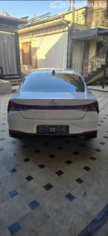 Hyundai Avante VII 1.6 AT