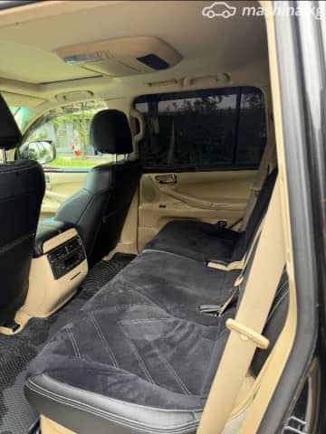 Lexus LX III 570 5.7 AT 4WD
