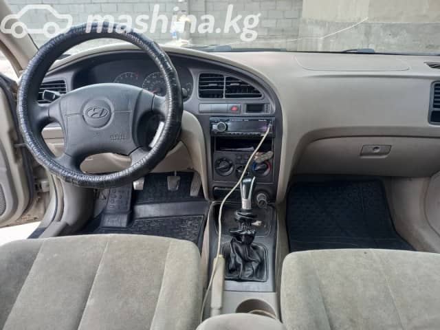 Hyundai Elantra III (XD) 2.0 MT