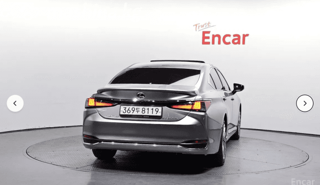 Lexus ES VII 300h 2.5hyb CVT