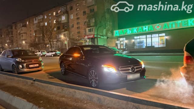 Mercedes-Benz E-Класс V (W213, S213, C238) 300 2.0 AT 4WD