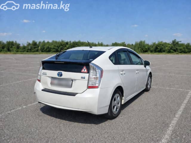 Toyota Prius III (XW30) 1.8hyb AT