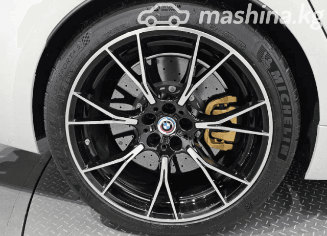 BMW M5 VI (F90) Рестайлинг 4.4 AT 4WD