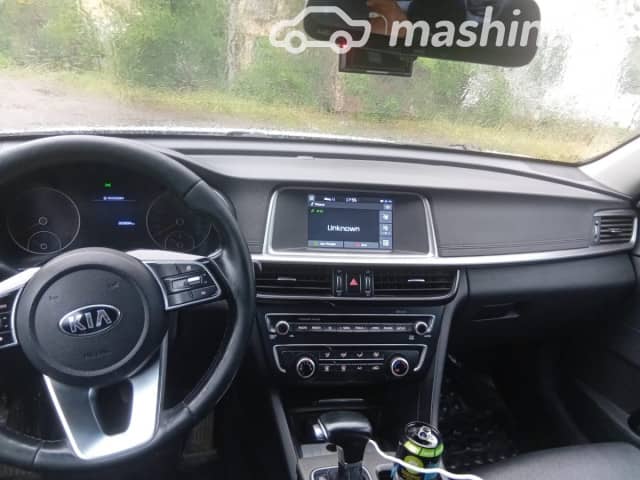 Kia K5 II 2.0 AT