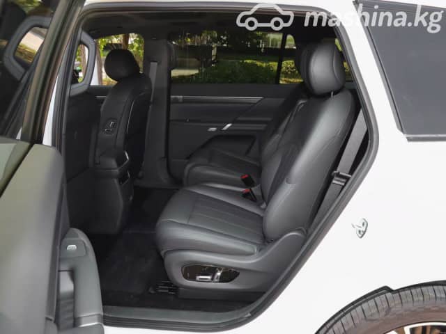 Dongfeng eπ 008 82.28 kWh 1.5hyb AT 4WD