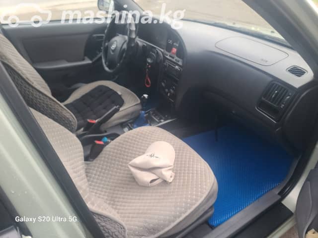 Hyundai Elantra III (XD2) Рестайлинг 1.6 MT