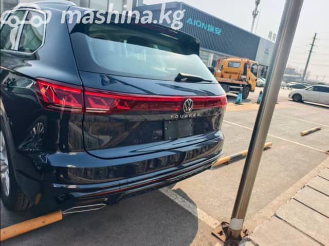 Volkswagen Touareg III Рестайлинг 2.0 AT 4WD