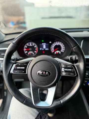 Kia K5 II 2.0 AT