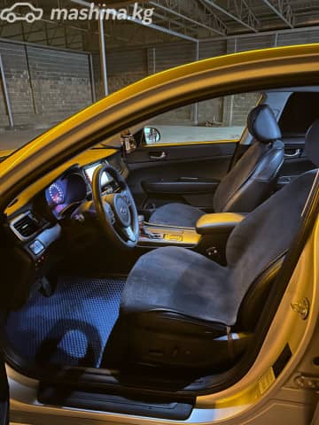 Kia K5 II 2.0 AT