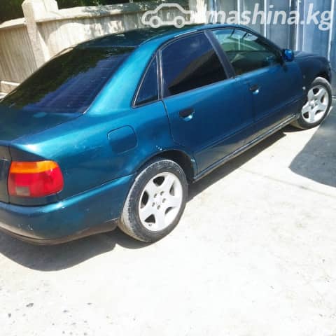 Audi A4 I (B5) 1.8 MT