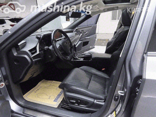 Lexus ES VII 300h 2.5hyb CVT
