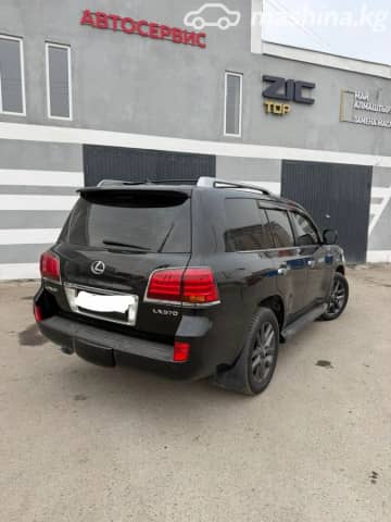 Lexus LX III 570 5.7 AT 4WD