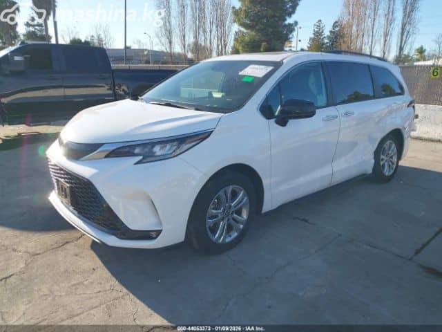 Toyota Sienna IV 2.5hyb AT 4WD