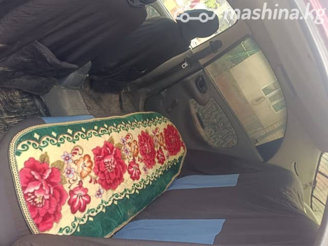 Daewoo Lanos (Sens) 1.5 MT