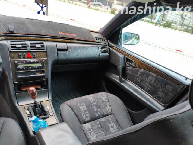 Mercedes-Benz E-Класс II (W210, S210) 240 2.4 MT