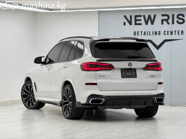 BMW X5 IV (G05/G18) 50i 4.4 AT 4WD