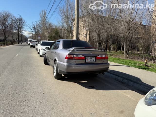 Honda Accord VI 1.8 AT