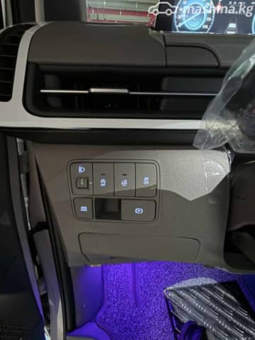 Hyundai Staria 2.2d AT 4WD