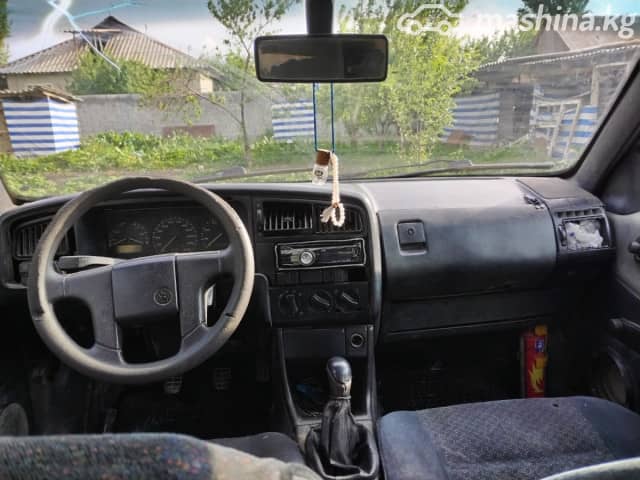 Volkswagen Passat B3 2.0 MT