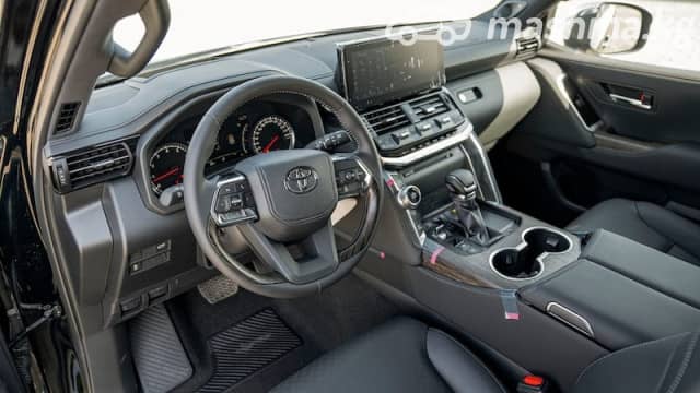 Toyota Land Cruiser 300 Series 3.5 AT 4WD