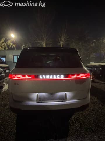 Lynk & Co 900 2.0hyb AT 4WD
