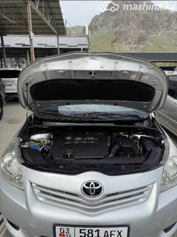 Toyota Verso I 1.6 MT