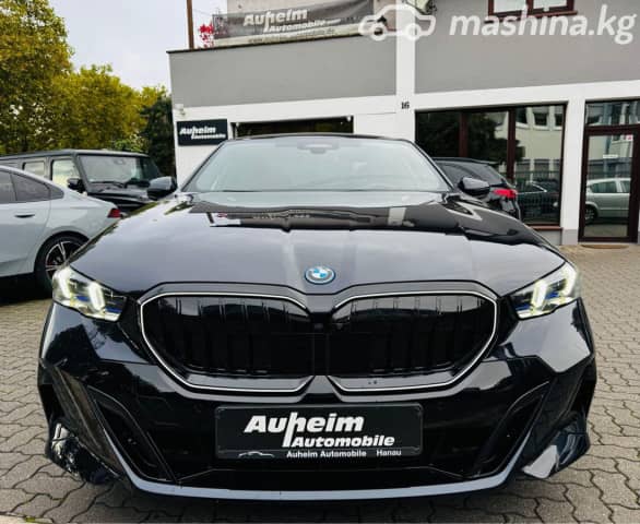 BMW 5 серии VIII (G60/G61/G68) 530e xDrive 2.0hyb AT 4WD