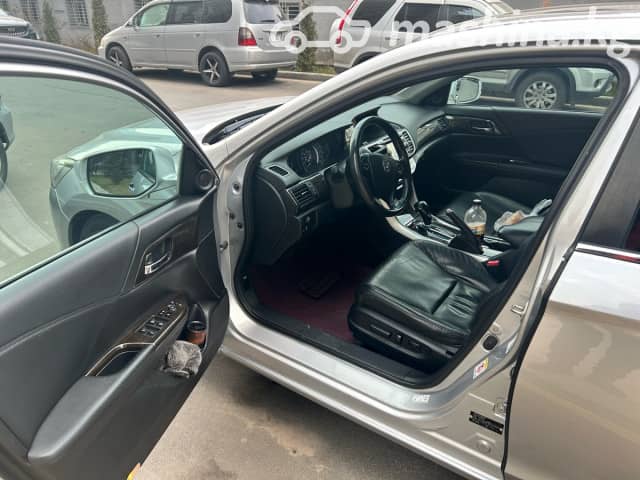 Honda Accord IX 2.4 AT